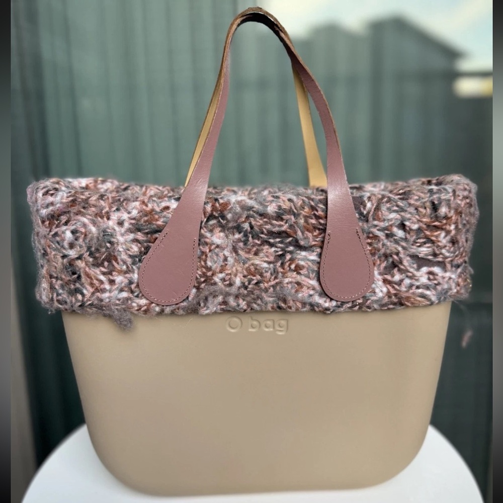 O Bag Beige Tote with Knit Tweed Top‎ Trim & Pink Handles